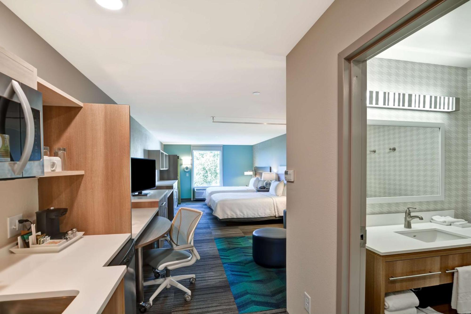 Home2 Suites By Hilton Tampa Usf Near Busch Gardens Buitenkant foto