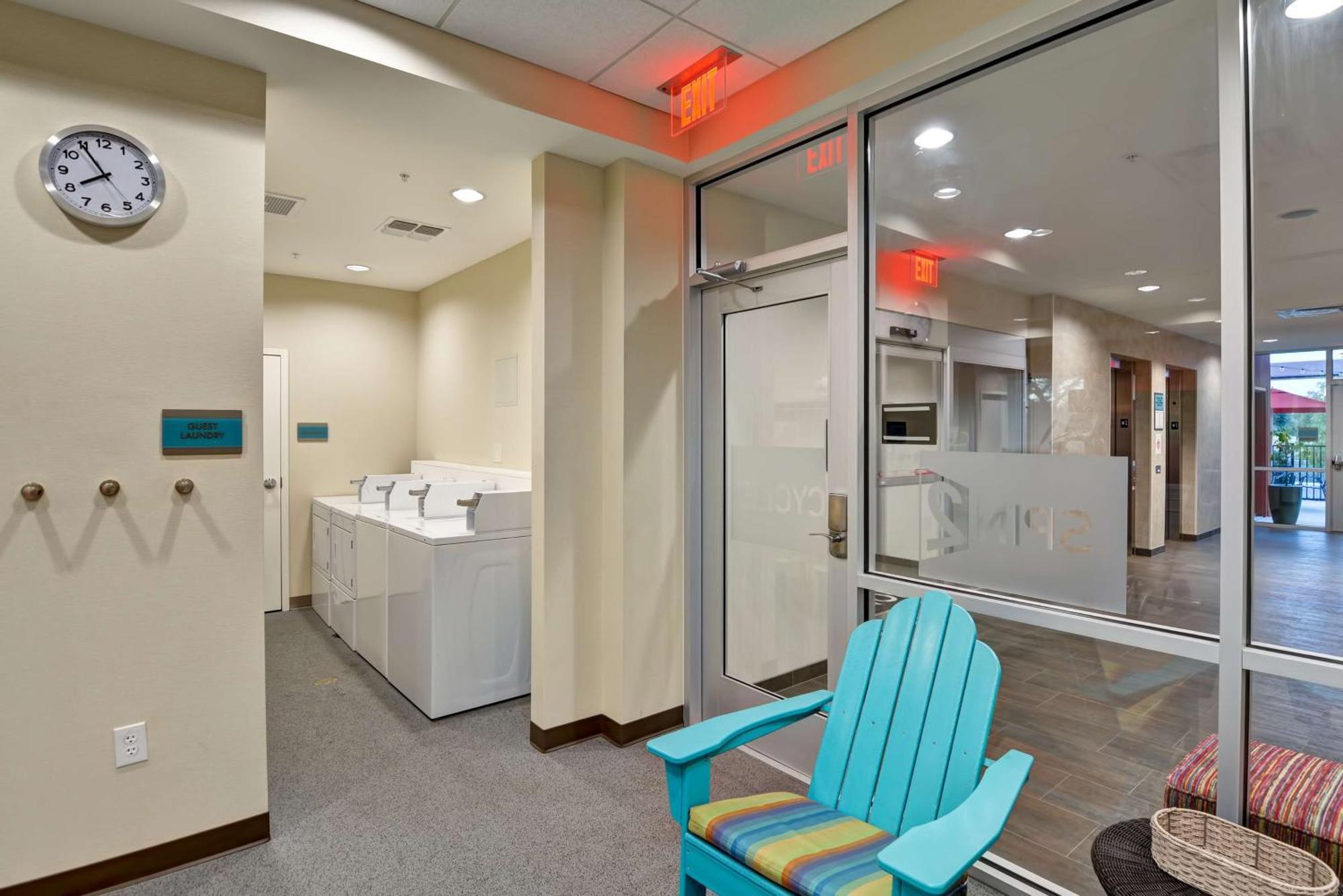 Home2 Suites By Hilton Tampa Usf Near Busch Gardens Buitenkant foto