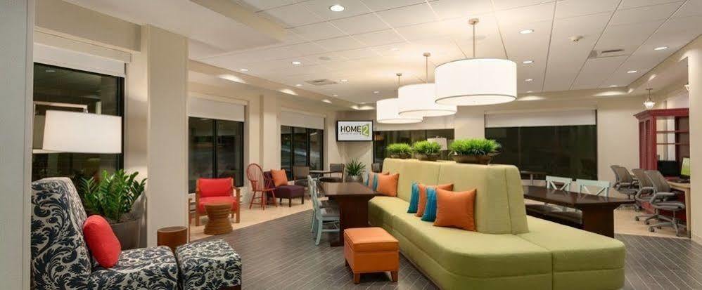Home2 Suites By Hilton Tampa Usf Near Busch Gardens Buitenkant foto